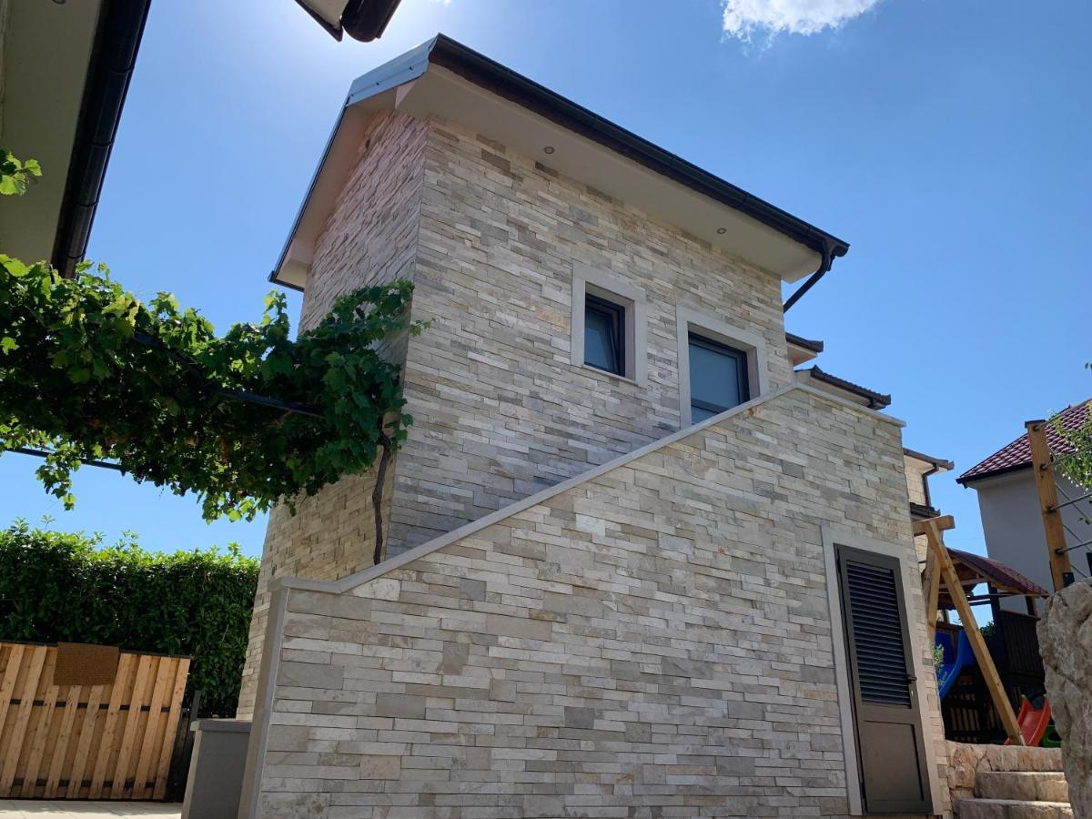 Kameni Dvori Donji Proložac Exterior foto