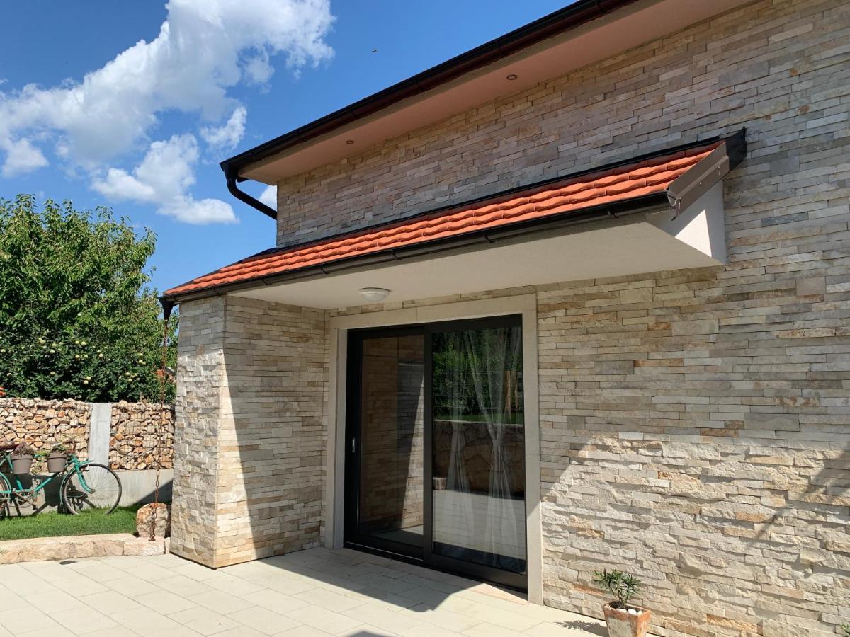 Kameni Dvori Donji Proložac Exterior foto