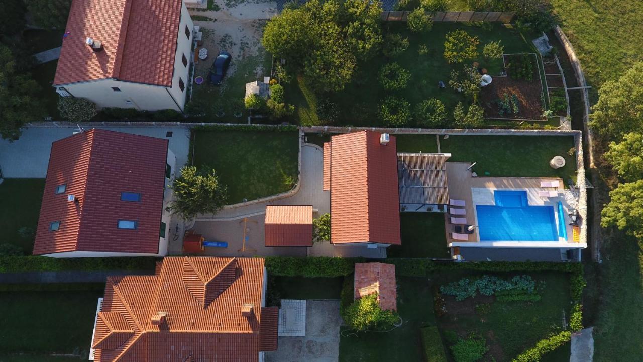 Kameni Dvori Donji Proložac Exterior foto